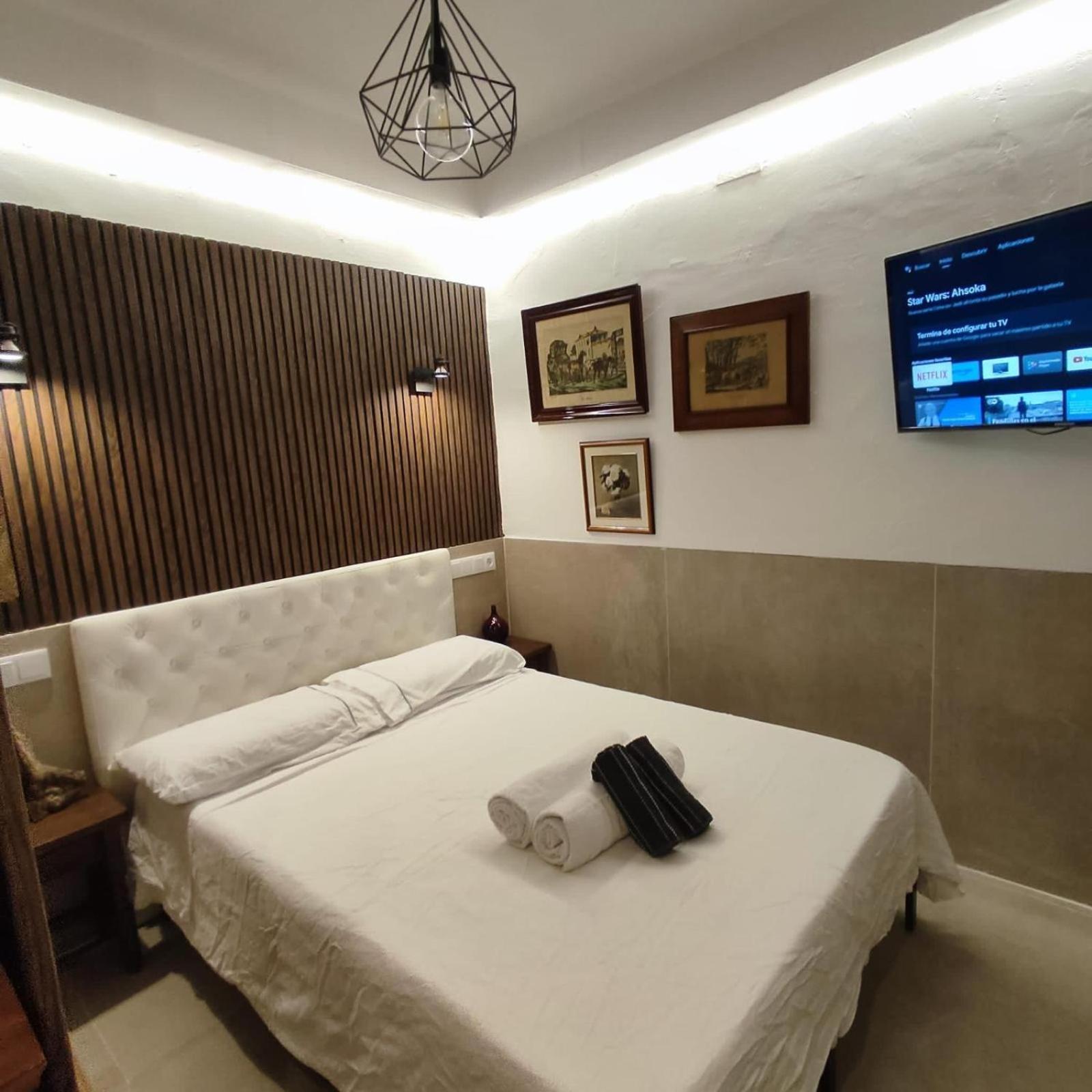 Private Rooms บาร์เซโลนา ภายนอก รูปภาพ