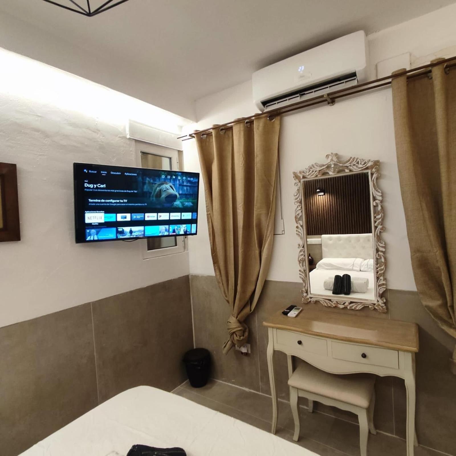 Private Rooms บาร์เซโลนา ภายนอก รูปภาพ